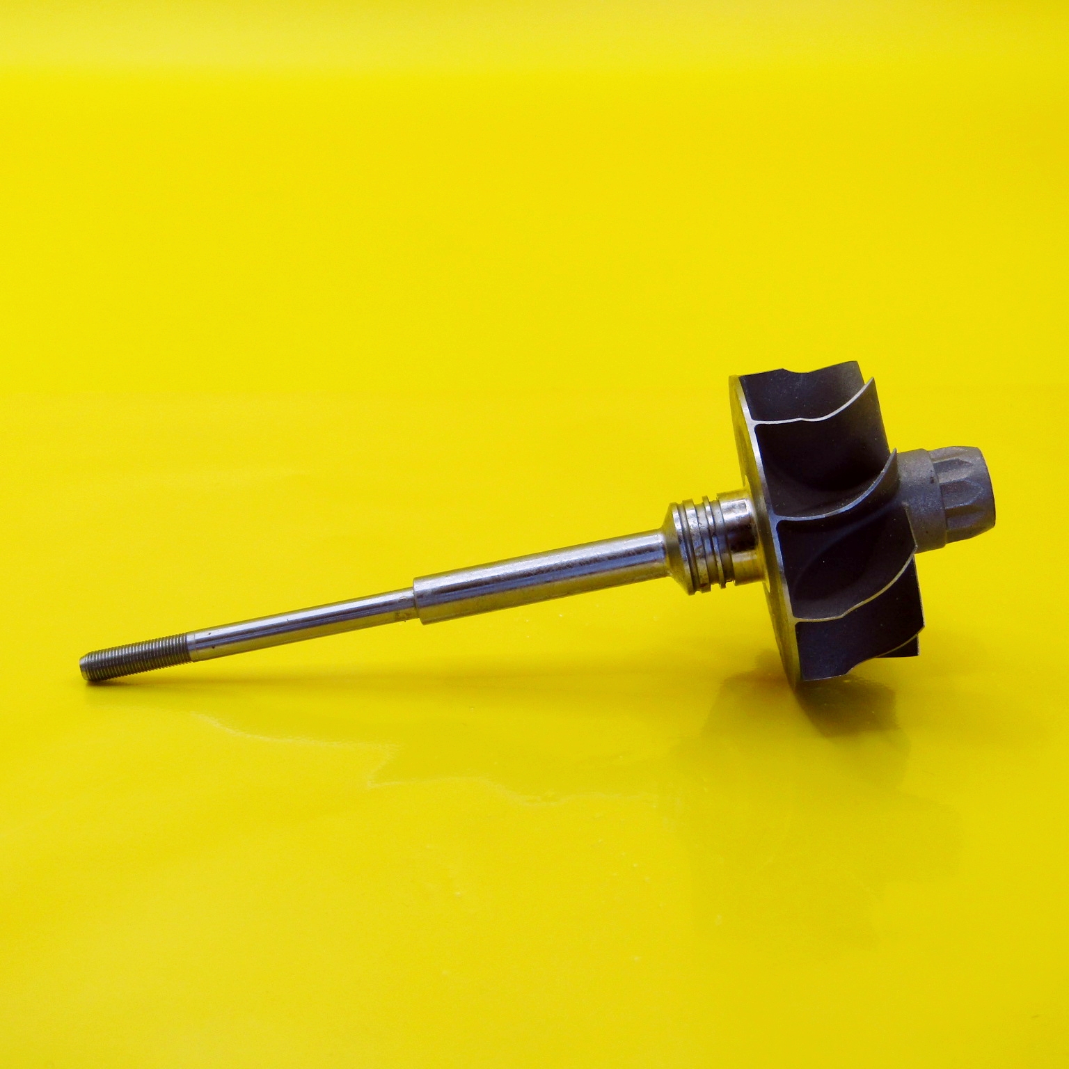 TW-1010 RUEDA TURBINA BV45 CUMMINS 17459700001 PLATO CERRADO